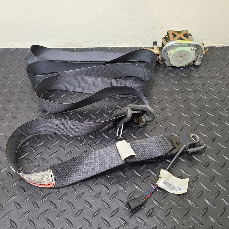 04-06 Nissan Titan Extended Cab Front Right Retractor Gray OEM 86884-8S081