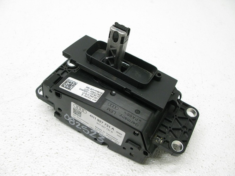 11-14 AUDI D4 A8 A8L S8 AUTOMATIC TRANSMISSION GEAR SHIFTER LEVER OEM 082523