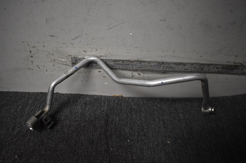 2017-2018 PORSCHE MACAN BASE AC LINE FACTORY OEM