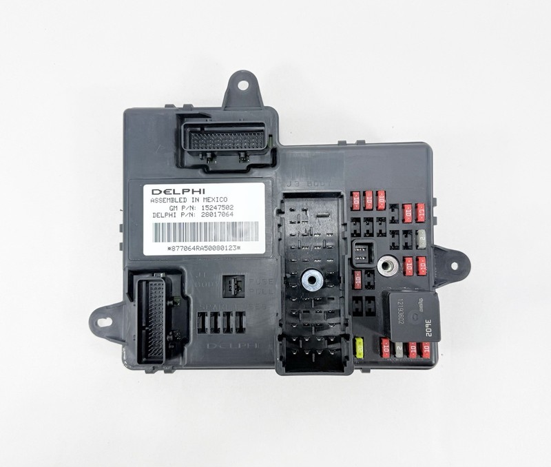 2005 Chevrolet Cobalt Lower Center Dash Body Control Module BCM 15247502 OEM