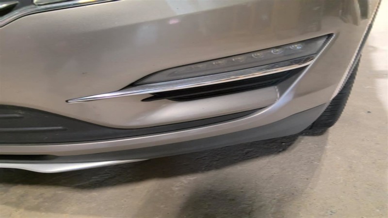 Driver Corner/Park Light Park Lamp-turn Signal Lower Fits 15-19 MKC 3405593