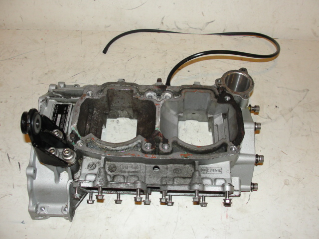 2003 SEADOO GTX 951 DI ENGINE MOTOR TOP BLOCK UPPER CRANK CASE CRANKCASE 03