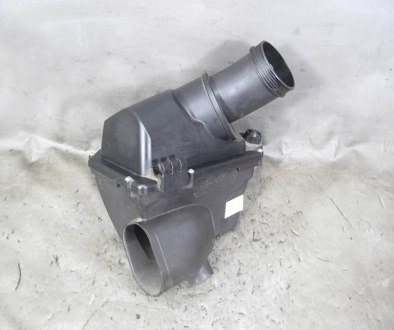 2013-2017 BMW F10 M5 F12 M6 S63N Right Bank 1 Air Filter Housing Intake Muffler