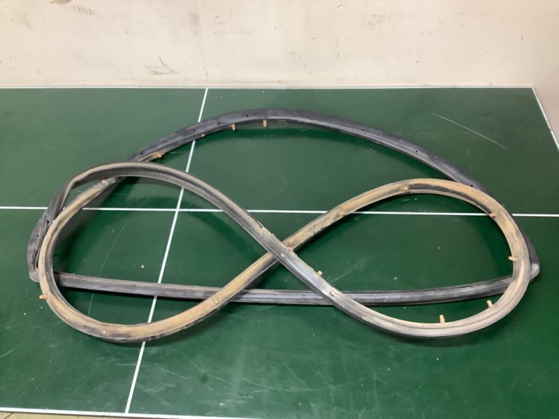 84-87 Civic Wagon Left Rear weatherstrip molding, door seal Used OEM