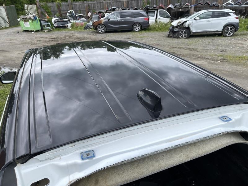 2015-2021 ROVER DISCOVERY SPORT ROOF W/O PANORAMIC BLACK PC:1AA AWD 55124
