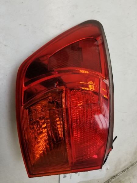 06 07 08 09 10 LEXUS IS350 DRIVER LEFT TAIL LIGHT QUARTER PANEL MOUNTED