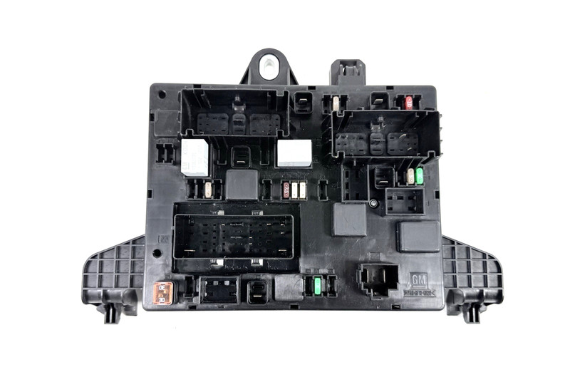 2013-2016 Buick Verano Fuse Box Relay Control Module Fusebox 22798890 OEM