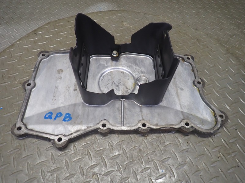 2002 PORSCHE BOXSTER S 986 3.2L M96.21 ENGINE MOTOR OIL PAN 996107310