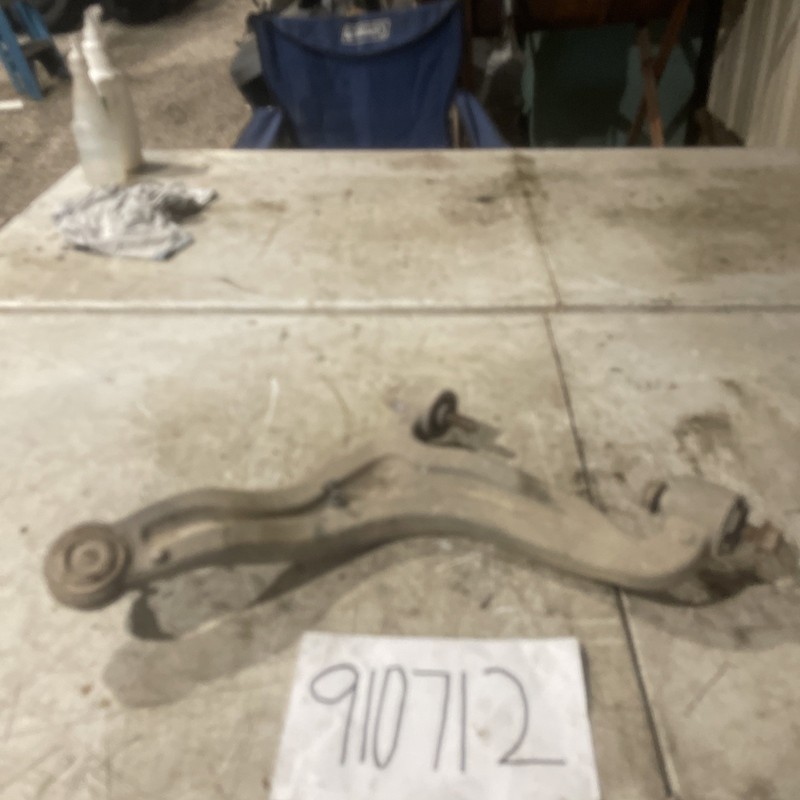 2004-2009 Cadillac SRX Control Arm Upper Rear Left Driver Side 25766117 used oem
