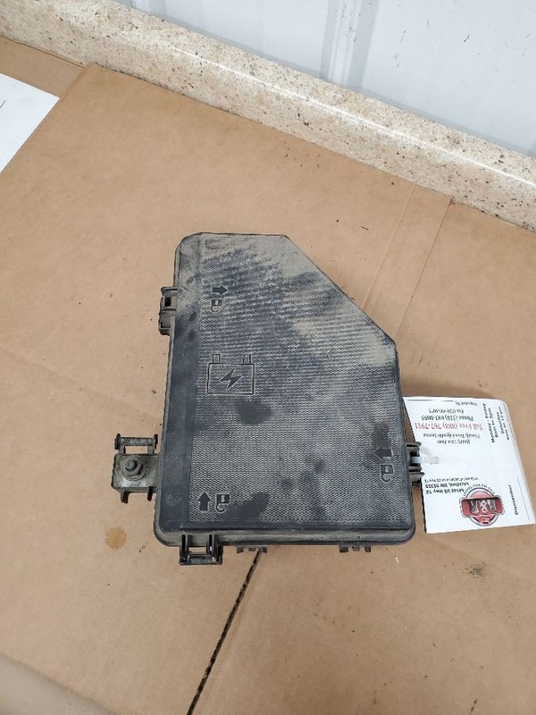 Fuse Box Engine Without Tow Package Fits 10 TRAVERSE 296587