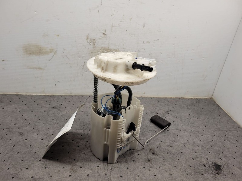 Fuel Pump Assembly Fits 11-20 CARAVAN 1619384