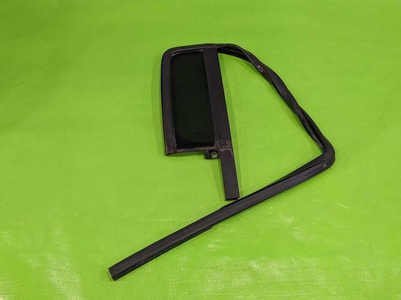 06 07 08 09 10 HUMMER H3 PASSENGER RIGHT REAR VENT GLASS OEM 4299-58