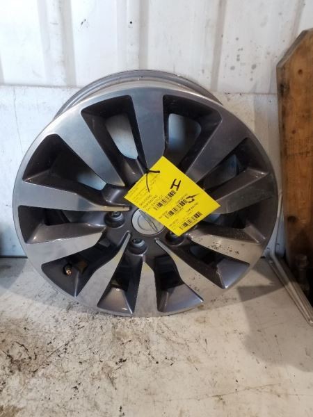 2020 Chrysler Pacifica Road Wheel Rim 17x7 Aluminum 10 Spoke Opt WGP Tech Gray