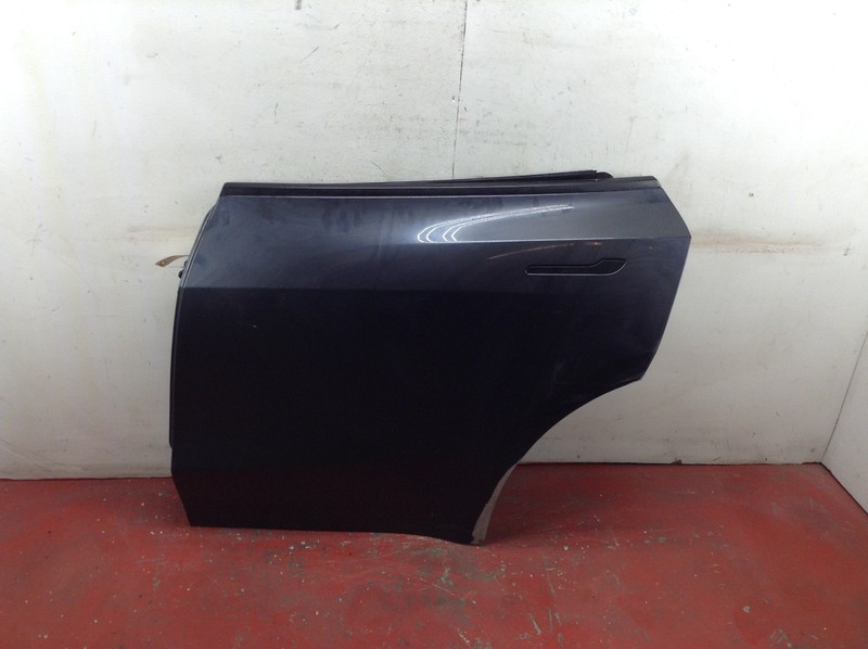 20-24 TESLA MODEL Y PERFORMANCE REAR LEFT DRIVER SIDE DOOR SHELL PANEL OEM