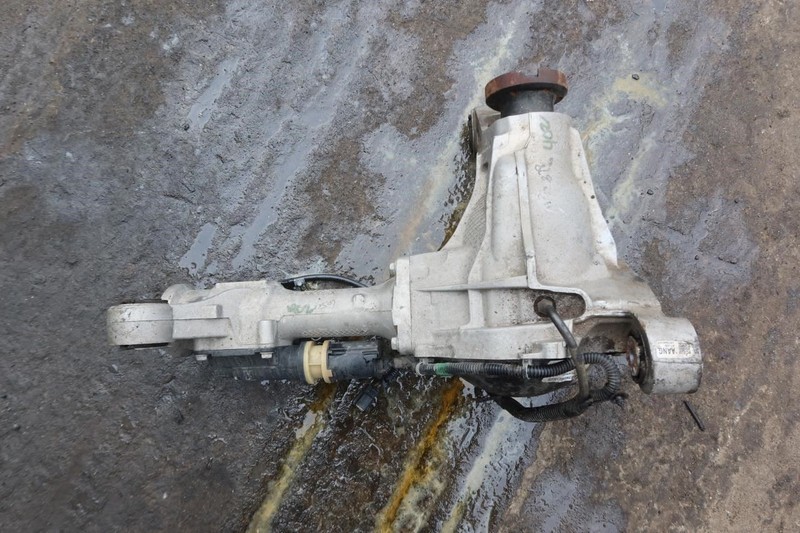 2020-2022 Chevy Silverado OEM Front Differential Axle Carrier 3.23 84798155