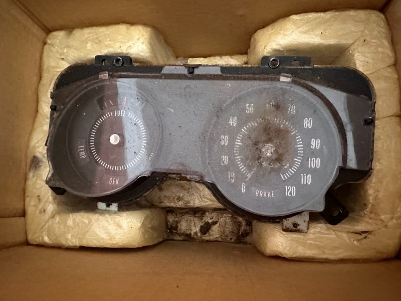 69-72 PONTIAC GTO LEMANS TEMPEST 120MPH SPEEDOMETER GAUGE CLUSTER 833 MILES