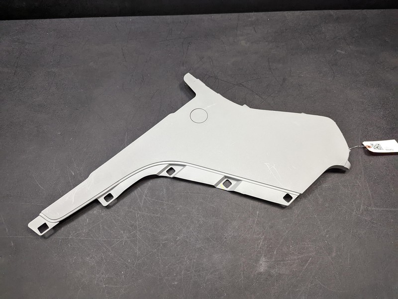 Center Console Rear Right Side Trim Cover 2018 GMC Terrain 84218871 2019 - 2021