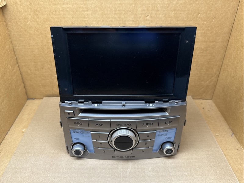 2013 Subaru Legacy Outback Radio GPS Radio Screen Display FE688US 86271AJ80A