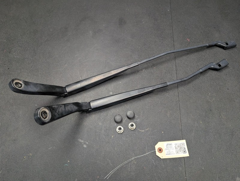2PC Front Right & Left Wiper Arms Set 2018 Jaguar XE S GX73-17527-BC 2019