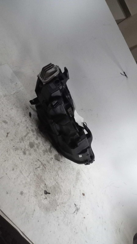 2018-2020 BUICK REGAL Left Headlight Assembly Halogen OEM 653055 Used