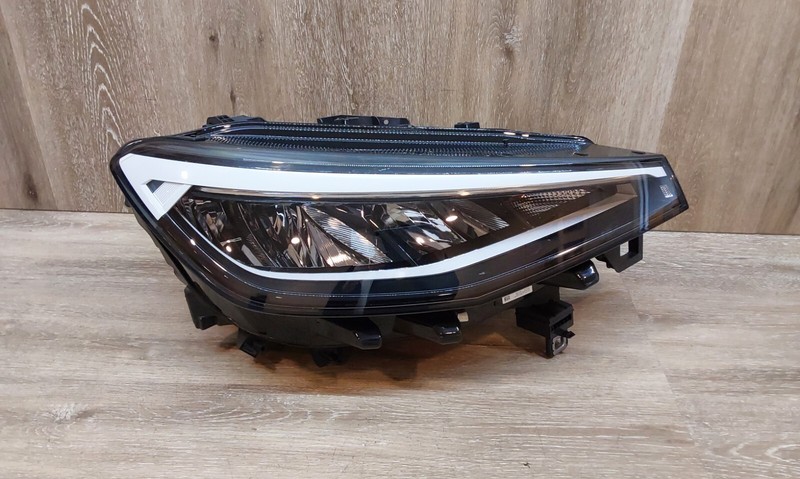2023 VOLKSWAGEN ID.4 RH HEADLIGHT ASSY OEMPART# 11K.941.006A