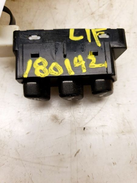 04-06 LEXUS ES330 DRIVER FRONT DOOR MEMORY SEAT CONTROL SWITCH