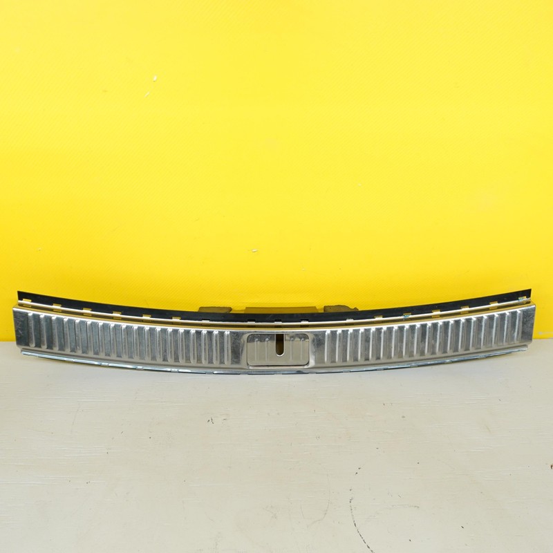 2015-2018 PORSCHE CAYENNE REAR TRUNK SCUFF PLATE SILL TRIM FINISH PANEL OEM