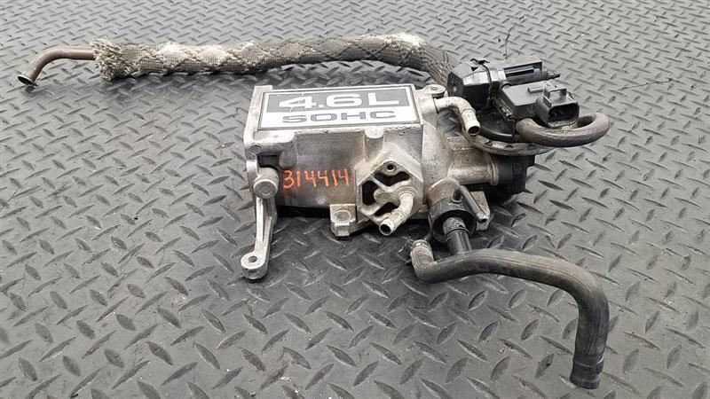 04-05 Ford Explorer 4 Door 4.6L Throttle Body Spacer 8-280 OEM 4L2Z-9A589-BA