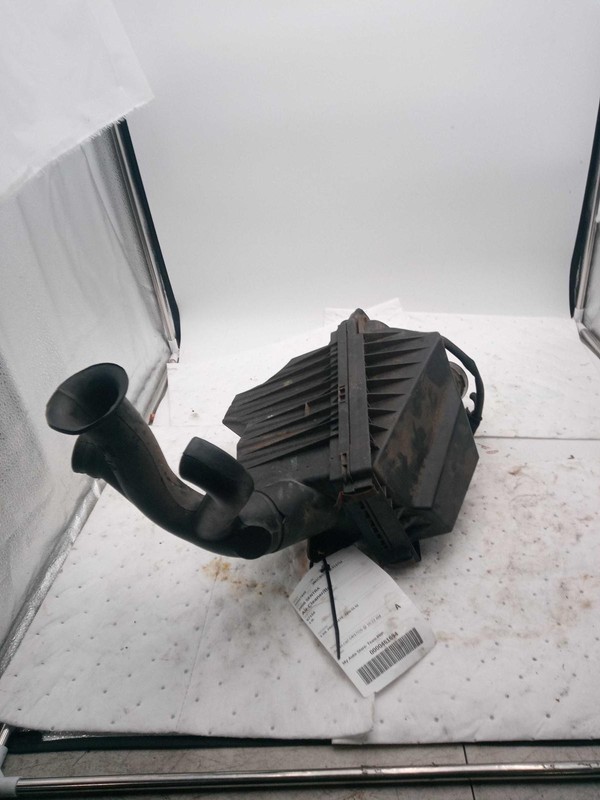 2006 Nissan Sentra Air Cleaner Assembly OEM 1.8L Used 200K Miles Grey