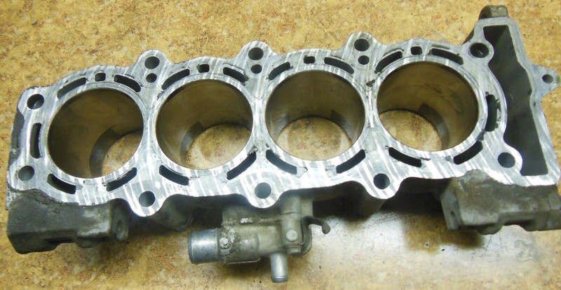 2006 Kawasaki Ninja ZX600 ZX 600 J ZZR600 Engine Cylinder Barrel Block ZZR Motor