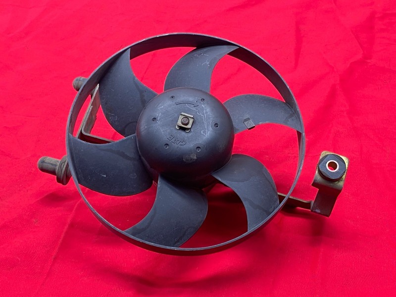 97-12 Porsche Boxster Cayman 911 Right Engine Radiator Cooling Fan Motor 78K OEM