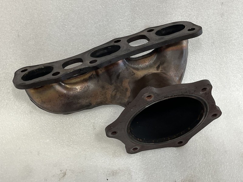 2014 - 2020 NISSAN PATHFINDER LEFT DRIVER SIDE FRONT EXHAUST MANIFOLD 14002JA10B