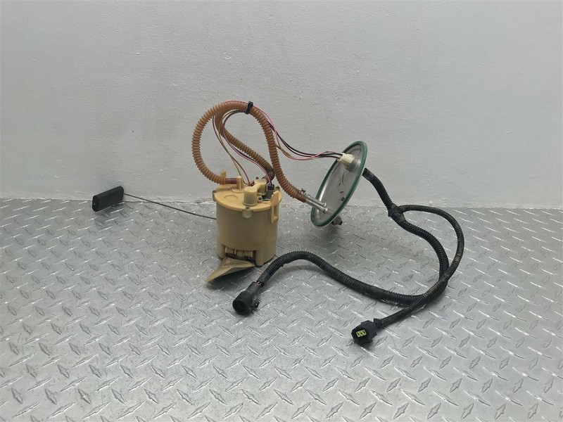 99-04 FORD F250SD F350SD GAS FRONT PUMP 137"WB OEM 323-01364