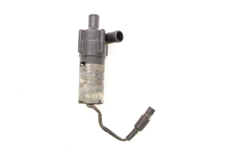 85-89 Porsche 944 Turbo Coolant Pump 95160613001