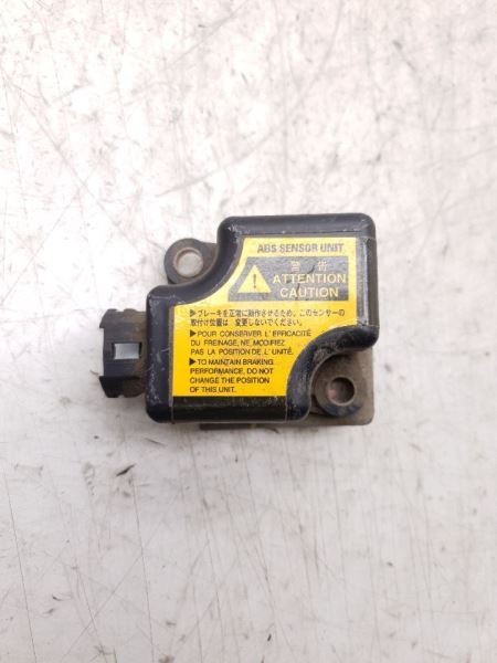 96-02 TOYOTA 4 RUNNER ABS DECELERATION SENSOR CONTROL MODULE ECM ASSEMBLY