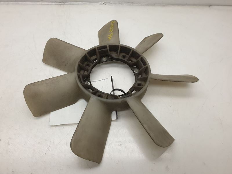 84-95 TOYOTA 4RUNNER 2.4L 4CYL RADIATOR COOLING FAN ASSEMBLY