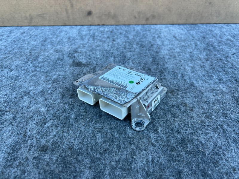 GENESIS G70 2019-2023 OEM UNDER CONSOLE MODULE UNIT (INTACT) ASSEMBLY