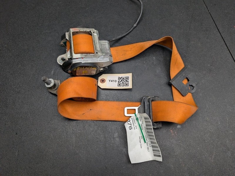 Front Right Seat Belt Retractor 2012 Mercedes Sprinter 2500 605889800 2010-2015