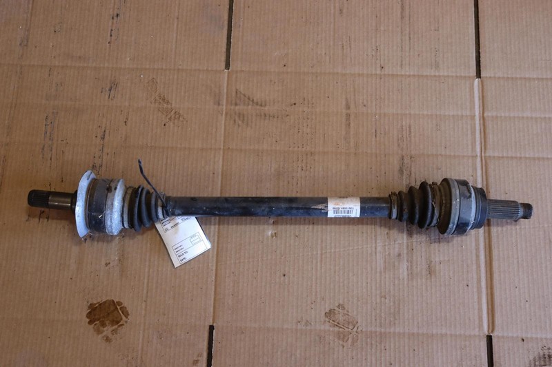 2007-2018 BMW X5 AWD 3.0L F15 REAR RIGHT SIDE AXLE SHAFT CV U JOINT OEM