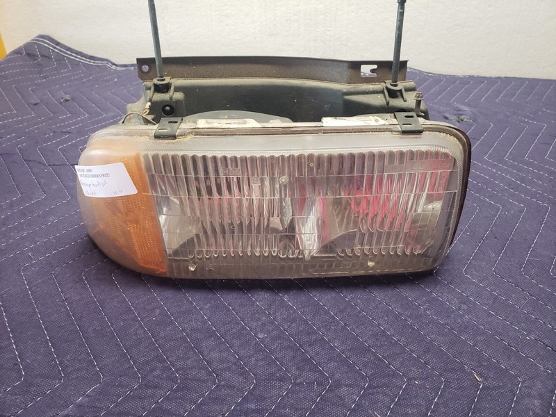 1995 GMC Jimmy headlight passenger side