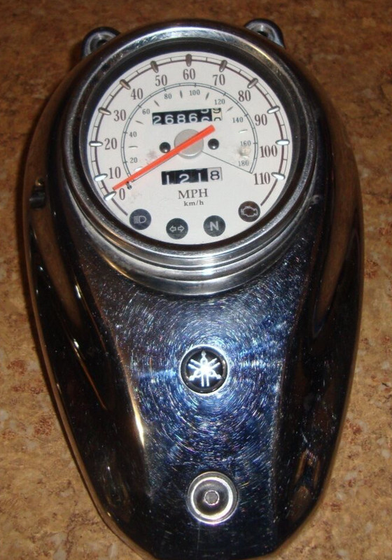 2007 Yamaha XVS650 XVS 650 V Star Speedometer Gauge Tank Cover Cluster Speedo G8