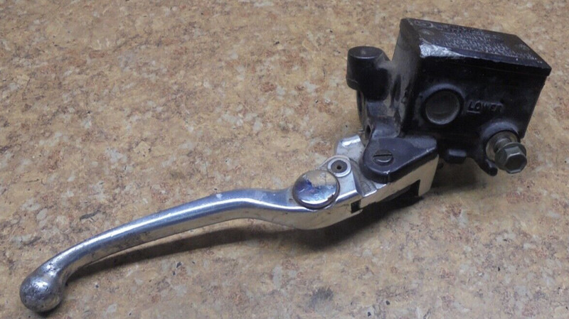 2006 Yamaha FZ6 FZ 6 FZ6-C F Z 6 600 Right Front Brake Lever Master Cylinder RH