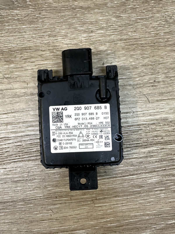 2019-24 VW BLINDSPOT RADAR OEM PART # 2Q0.907.685.B( FITS MULTIPLE VEHICLES )