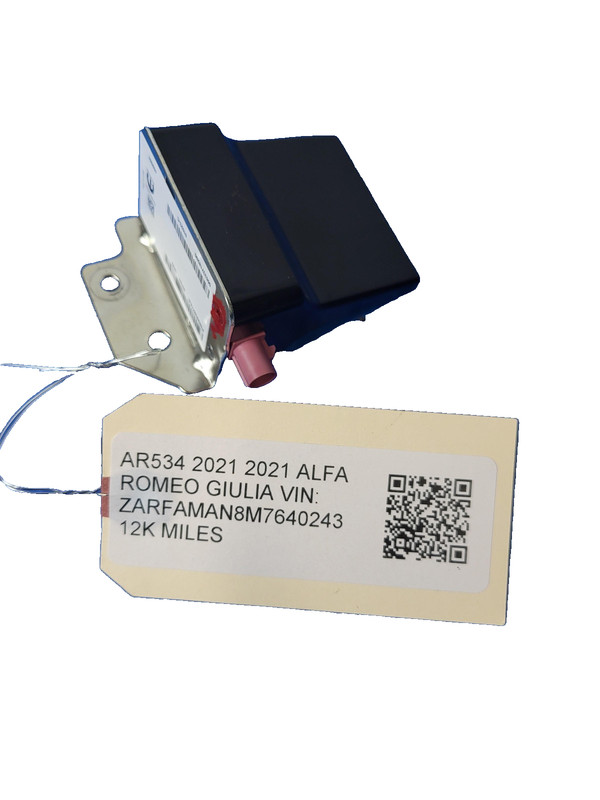 Used Oem Alfa Romeo Satellite Radio Antenna 68293977AA for 2017-2021 Giulia 2.0L