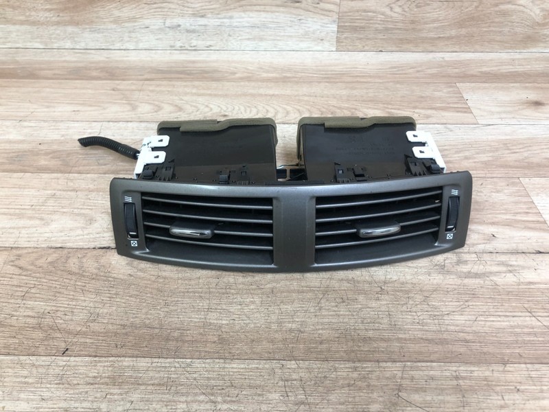 LEXUS OEM IS250 IS350 FRONT CENTER DASHBOARD AC VENT GRILLE 2006-2008