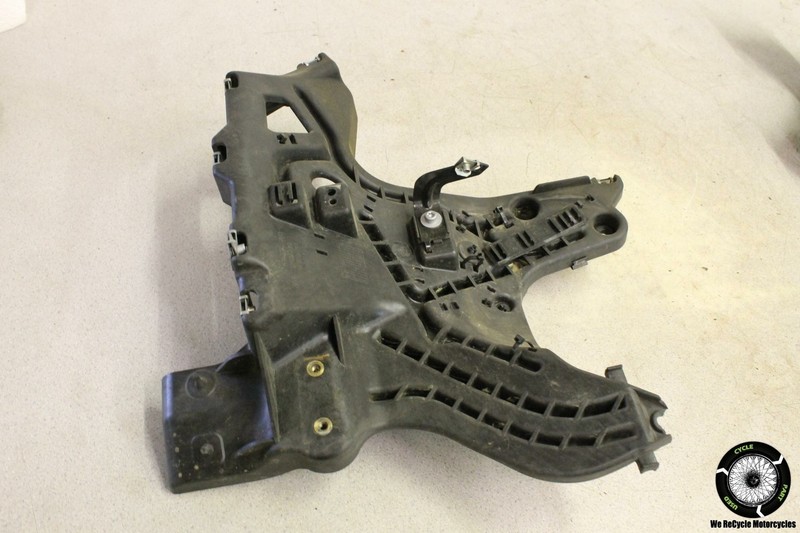 2007 BMW K1200 GT ABS UPPER LEFT FRONT FAIRING MIRROR STAY BRACKET MOUNT K 1200