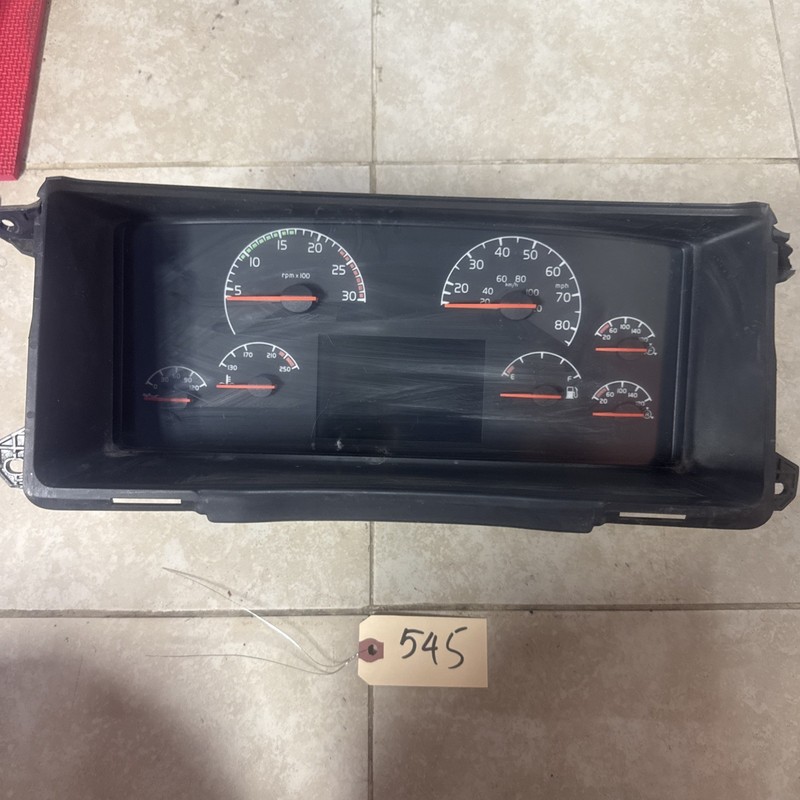 VOLVO VNL INSTRUMENT CLUSTER 20524880-P01