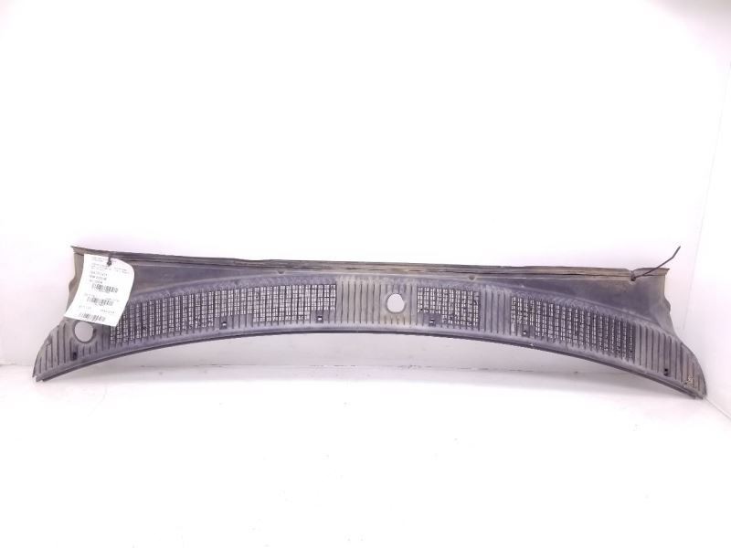 96 97 98 99 01 02 Toyota 4 RUNNER Cowl Vent Panel