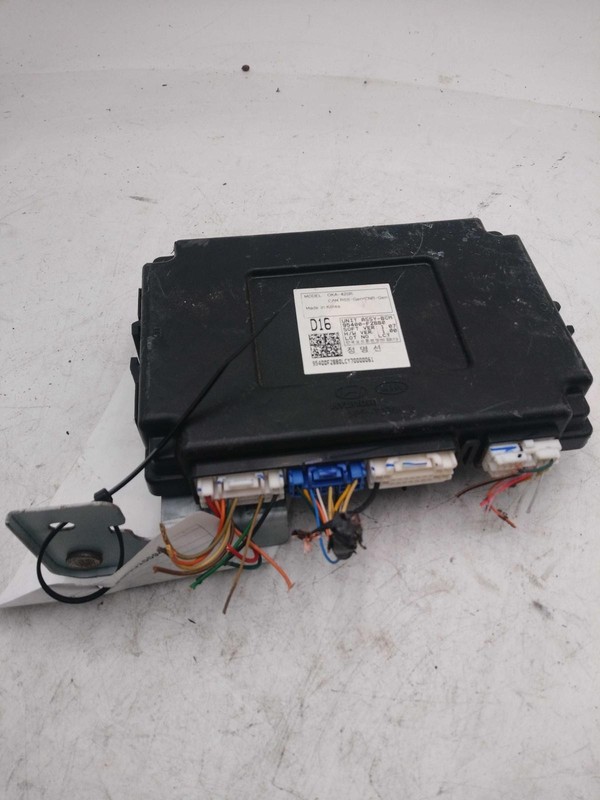 2017 Hyundai Elantra Body Control Module OEM 95400F2BB0 Black 127K Miles