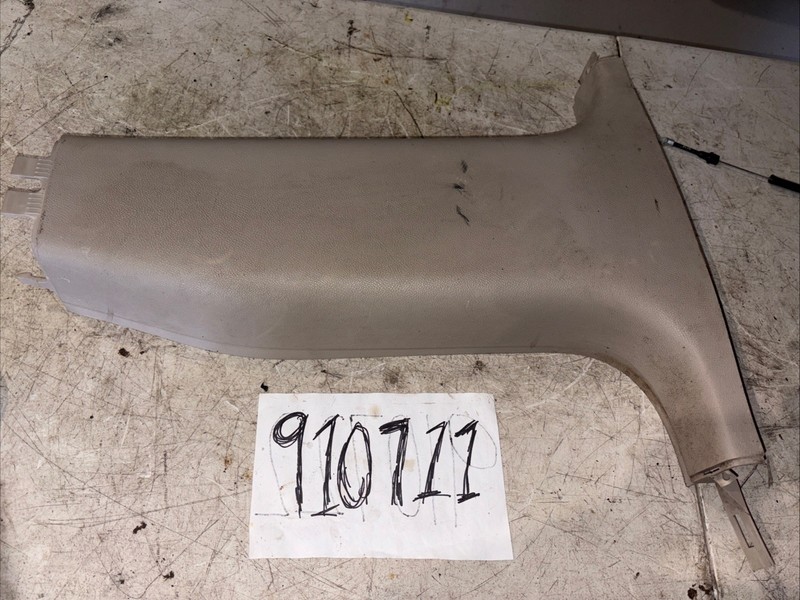 2006-11 Cadillac DTS B-Pillar Interior Center Lower Right 15802233 OEM